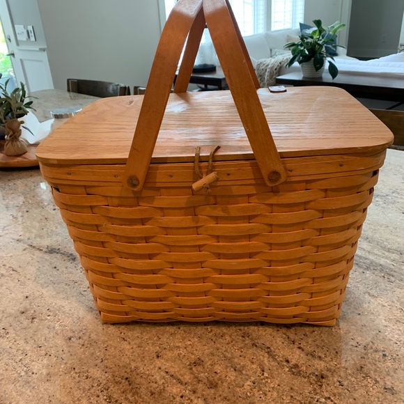 Longaberger Storage & Organization Longaberger Picnic Basket With
